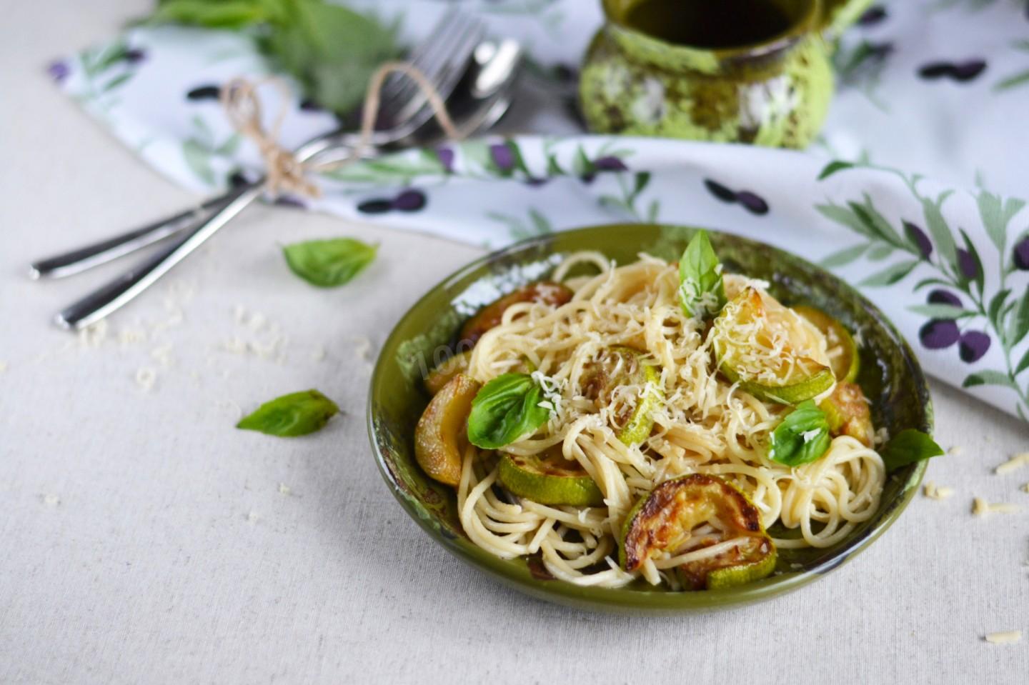 Шаг 8 приготовления Макароны с кабачками