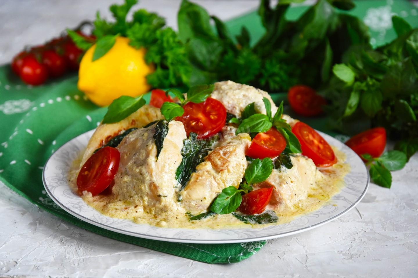 Шаг 10 приготовления Курица со шпинатом в сливочном соусе