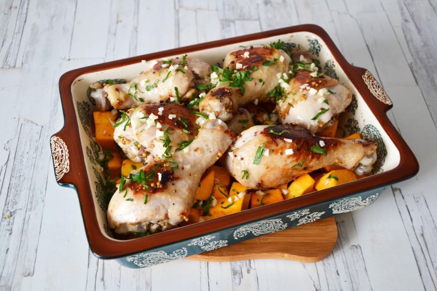 Шаг 9 приготовления Курица с тыквой в духовке