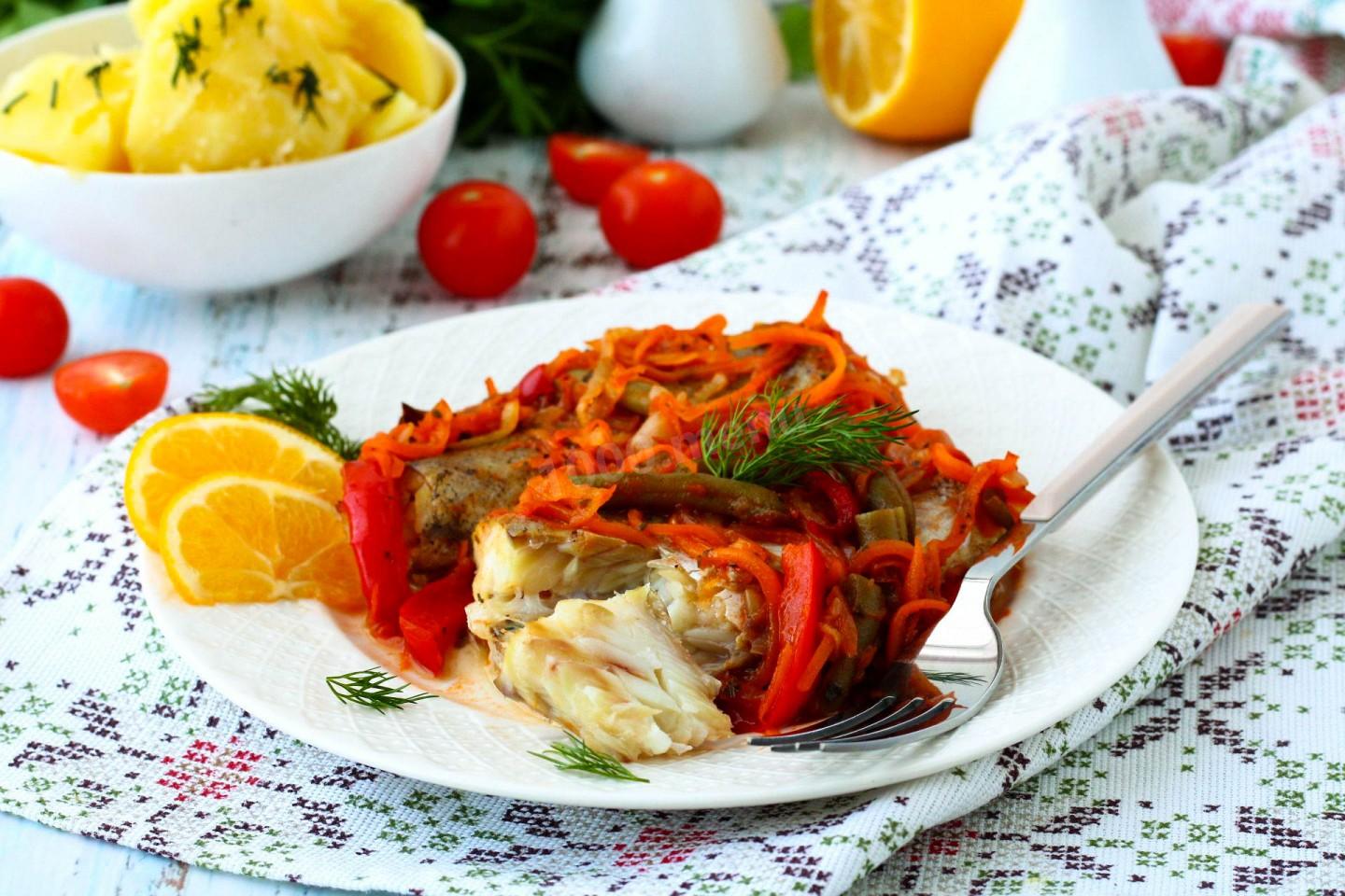 Шаг 13 приготовления Минтай запеченный с овощами в духовке