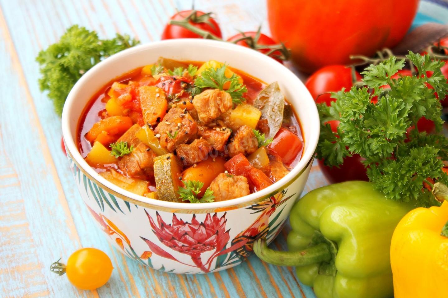 Шаг 16 приготовления Мясное рагу с овощами из свинины