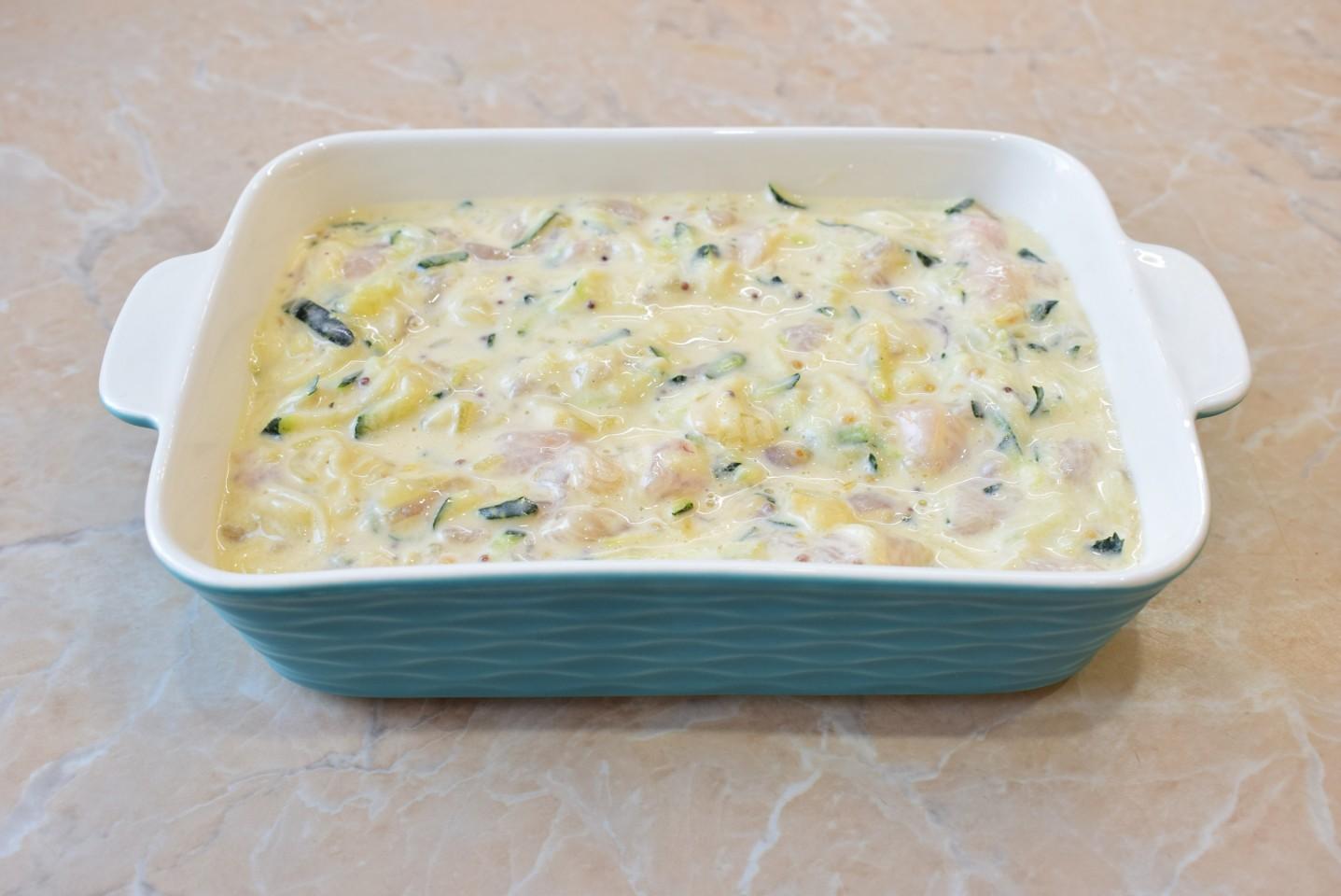 Шаг 9 приготовления Запеканка из кабачков с курицей в духовке с сыром
