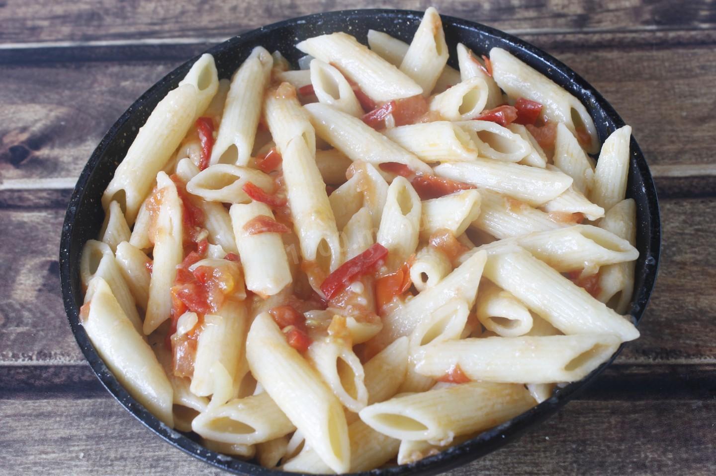 Шаг 4 приготовления Котлеты с макаронами