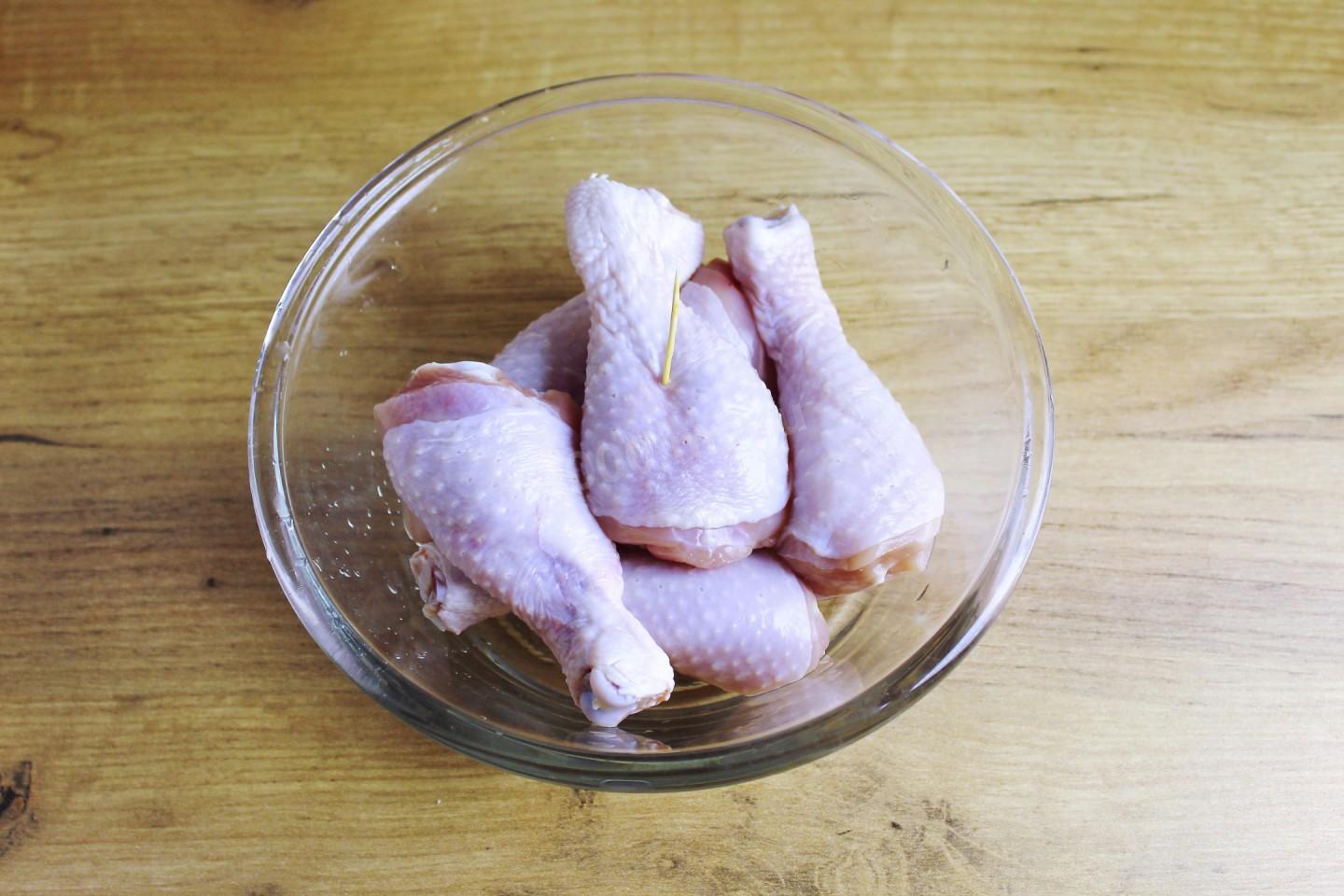 Шаг 2 приготовления Куриные ножки с хрустящей корочкой в духовке в карамели