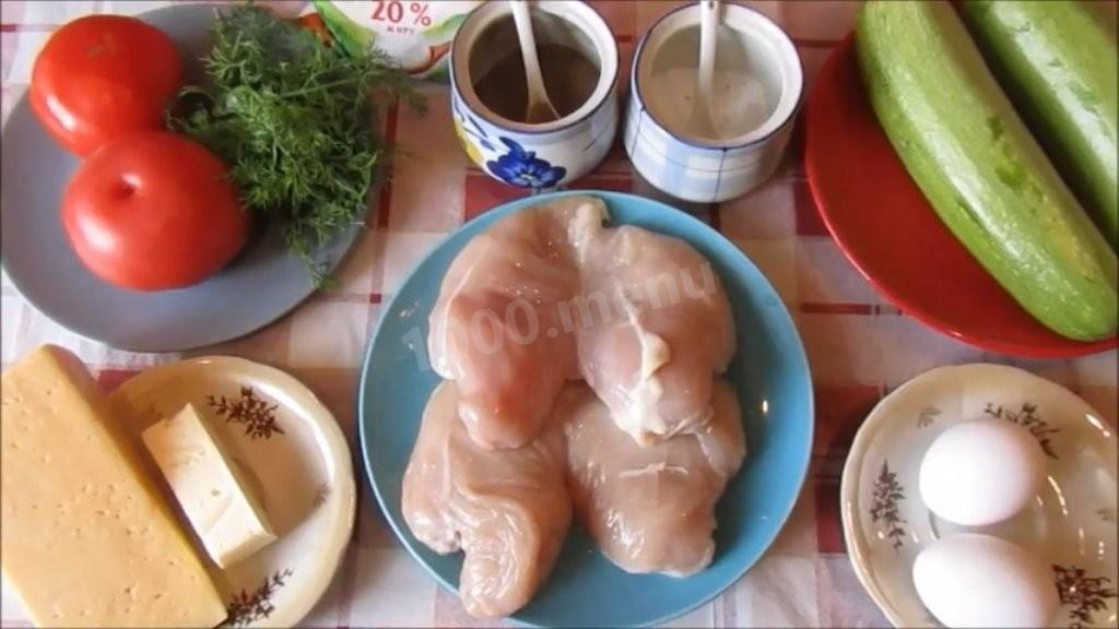 Шаг 1 приготовления Куриное филе с кабачками в духовке