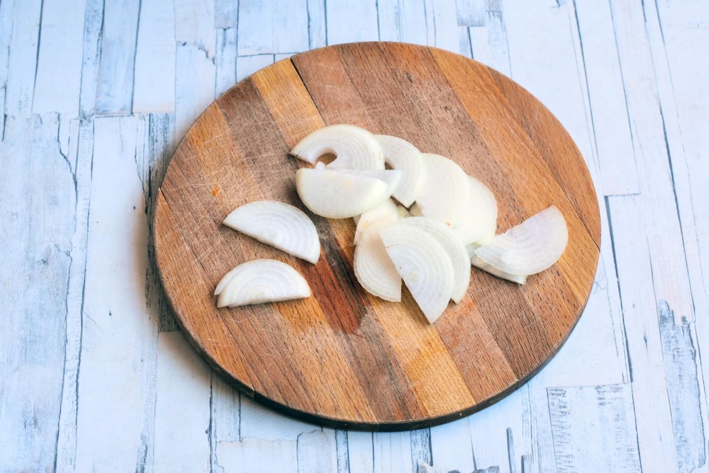 Шаг 3 приготовления Куриная печень в сливках