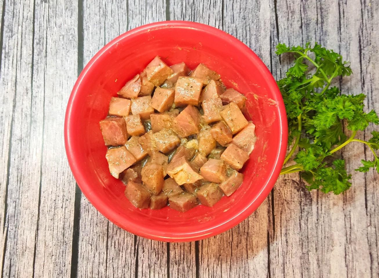 Шаг 3 приготовления Мясо с баклажанами и картошкой в духовке
