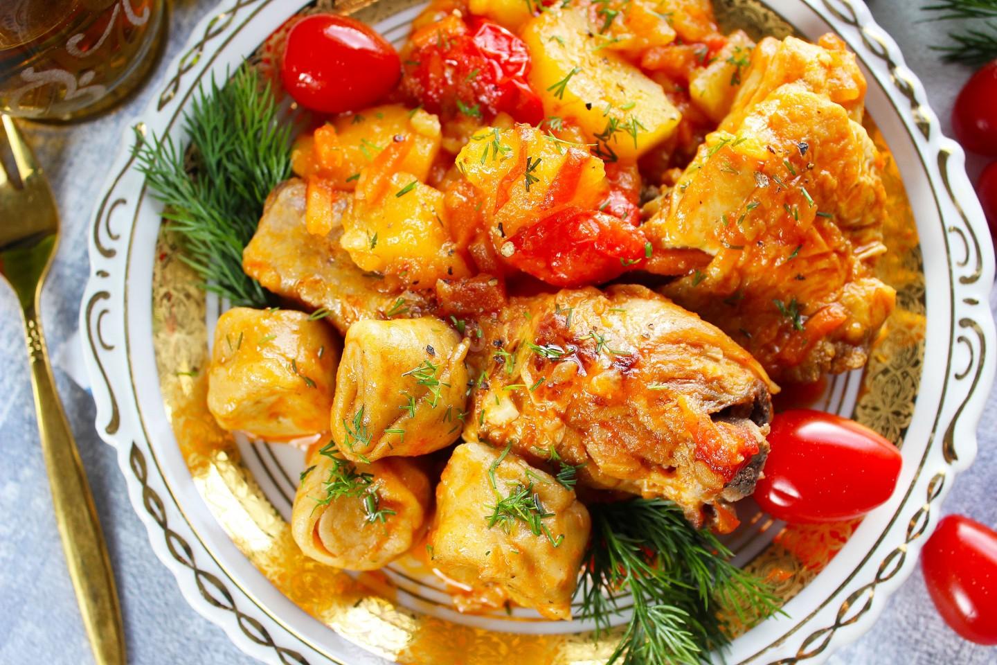 Шаг 16 приготовления Штрули с курицей и картошкой