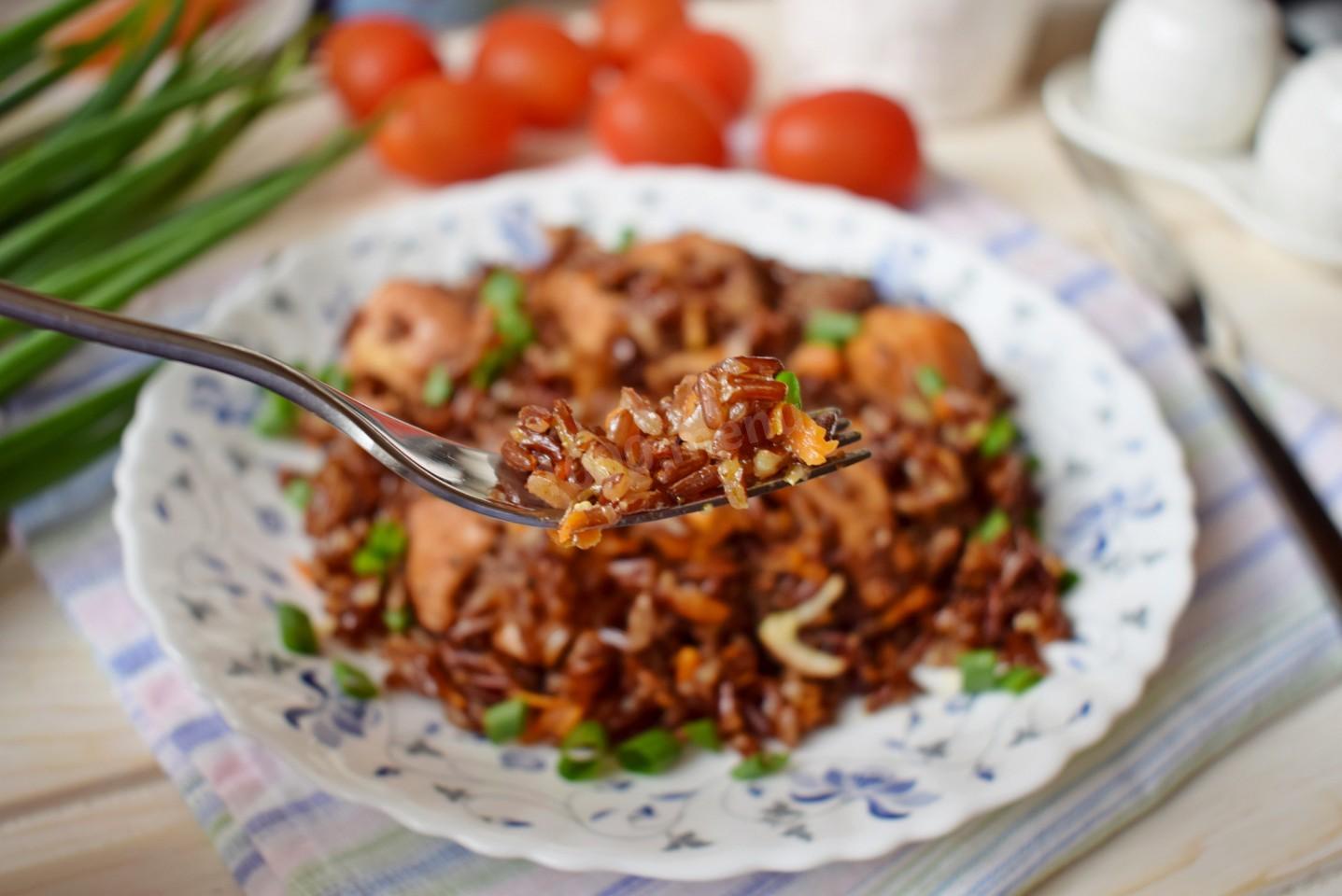Шаг 9 приготовления Плов из бурого риса с курицей