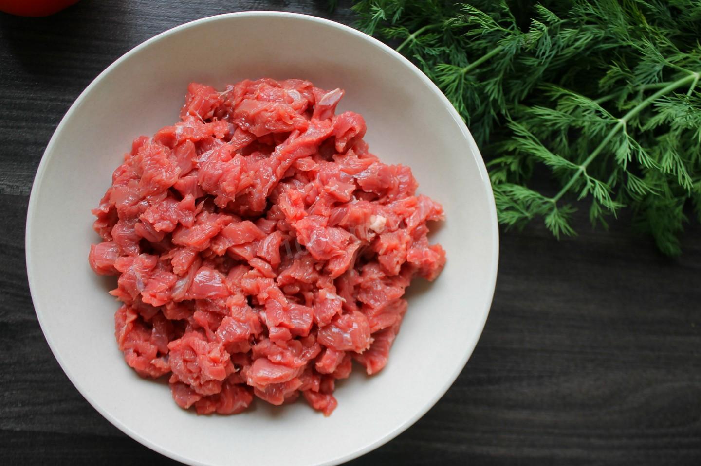 Шаг 2 приготовления Говядина с кабачками в духовке