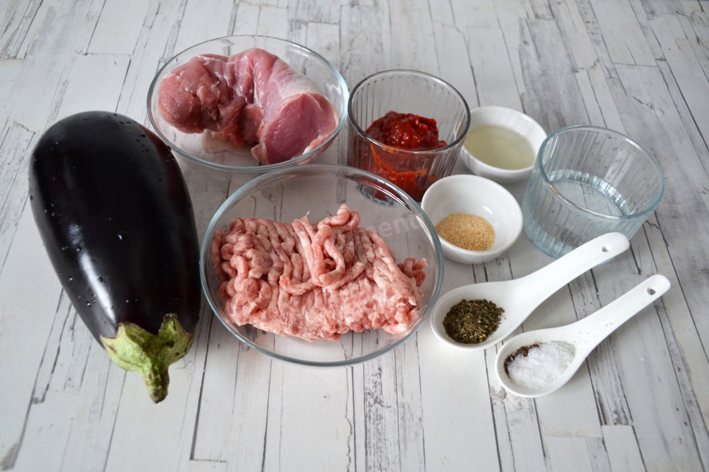 Шаг 1 приготовления Баклажаны с мясом запеченные в духовке