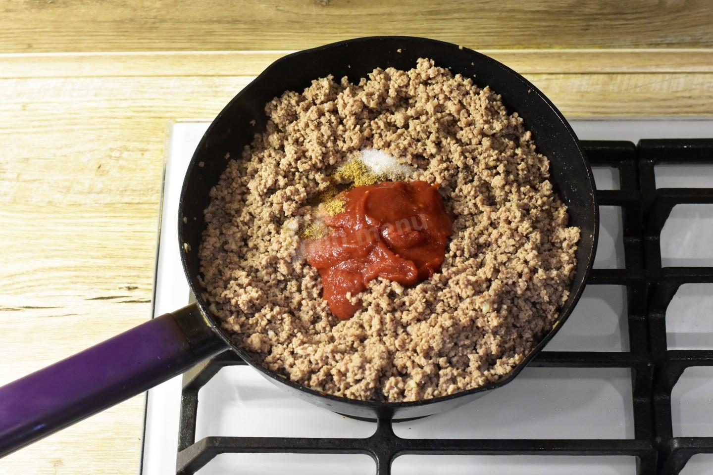 Шаг 5 приготовления Запеканка из макарон с фаршем в духовке мясная