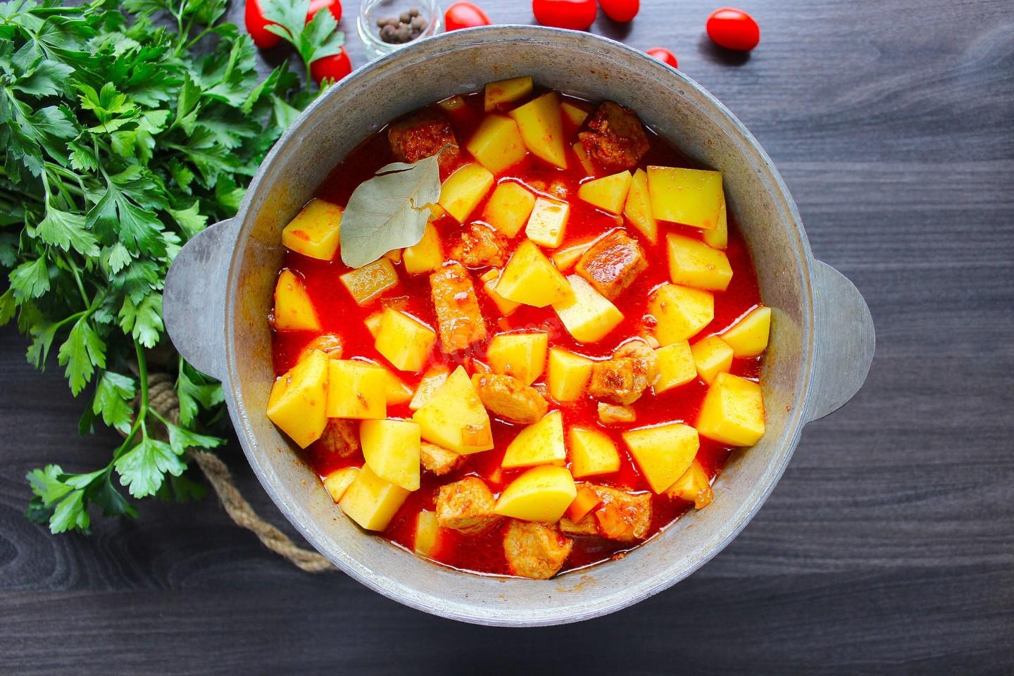 Шаг 11 приготовления Картошка с фасолью и мясом