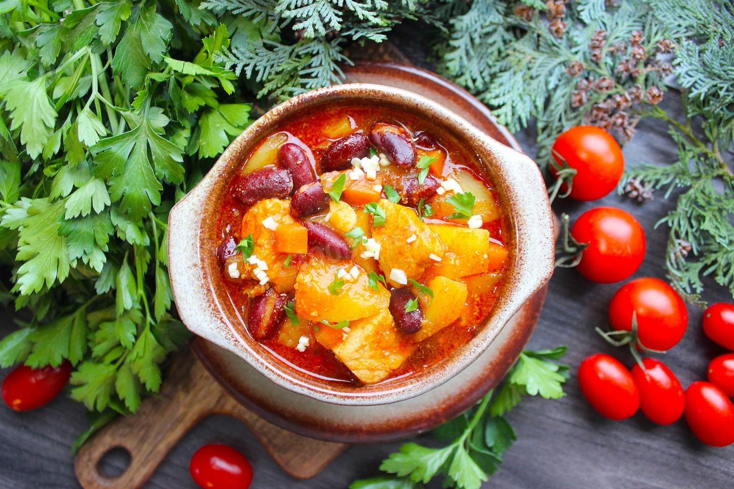 Шаг 13 приготовления Картошка с фасолью и мясом