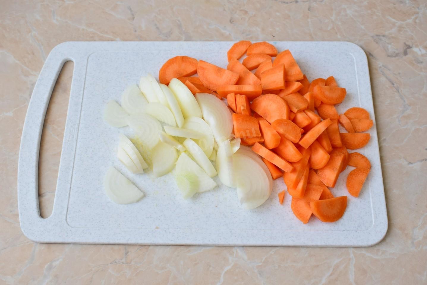 Шаг 3 приготовления Тушеная картошка с мясом в казане