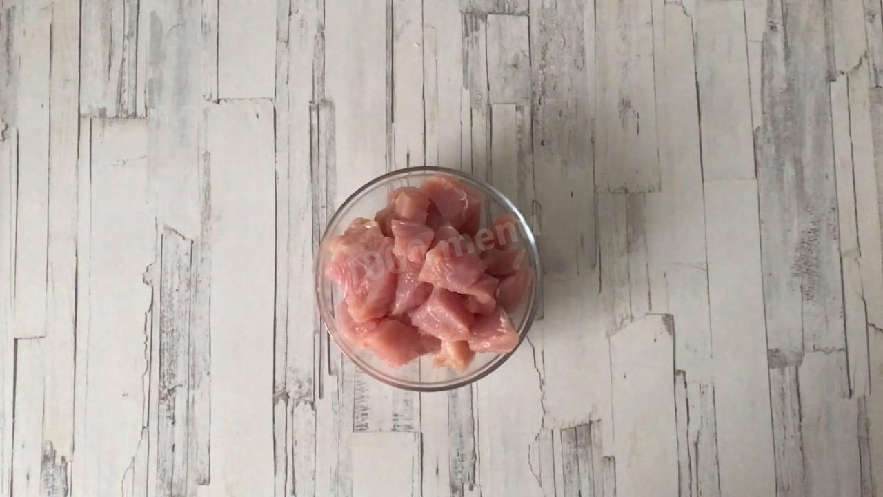 Шаг 2 приготовления Индейка жареная на сковороде кусочками