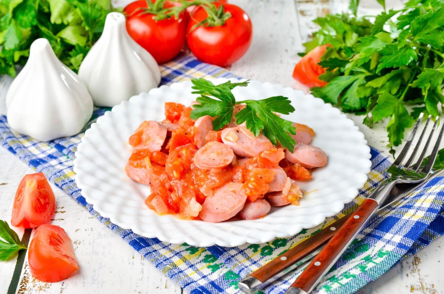 Шаг 8 приготовления Помидоры с сосисками