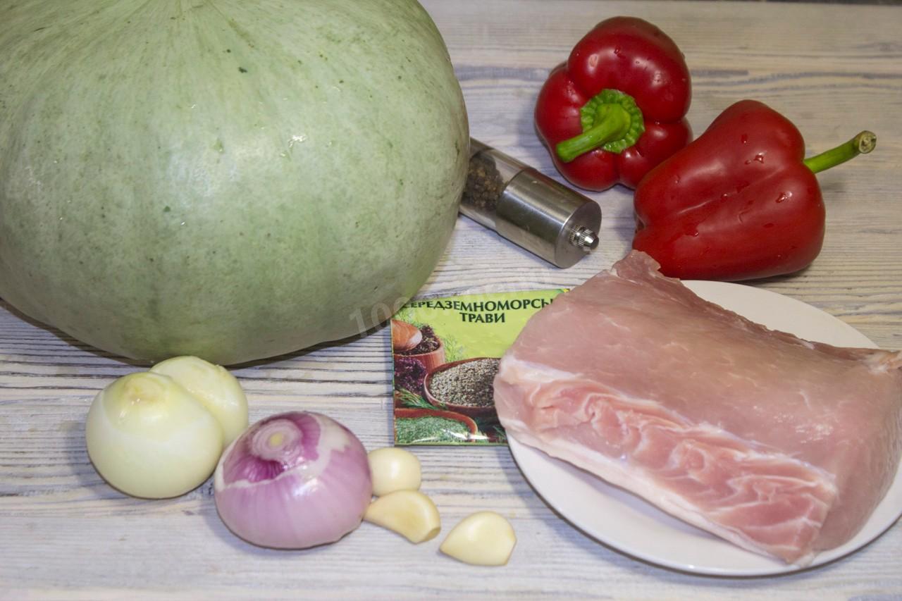 Шаг 1 приготовления Мясо в тыкве в духовке