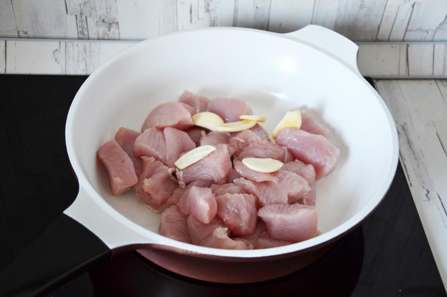 Шаг 8 приготовления Индейка с овощами в духовке