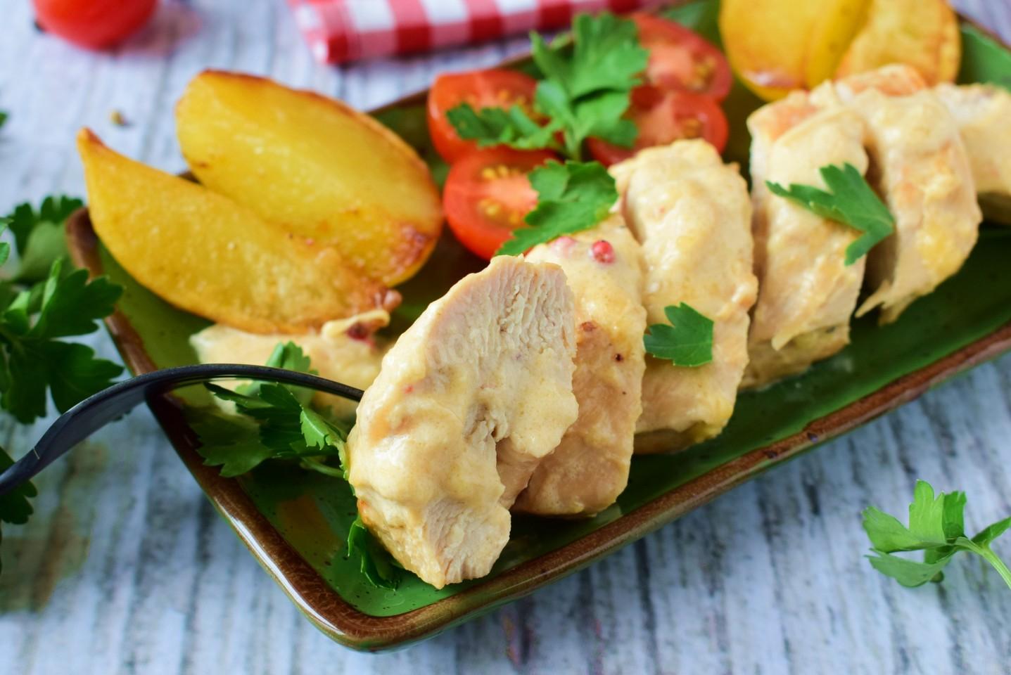 Шаг 9 приготовления Курица в сливочном соусе с сыром на сковороде
