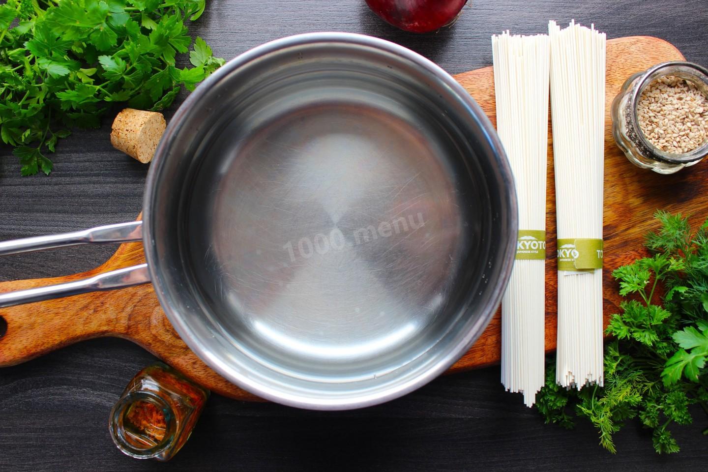 Шаг 7 приготовления Лапша удон с курицей соусом терияки и овощами