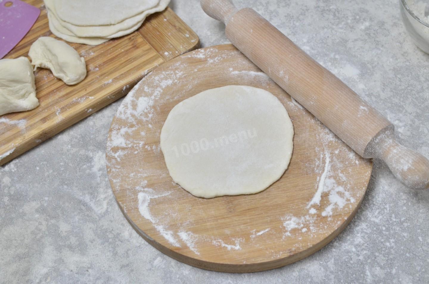 Шаг 8 приготовления Манты на сковороде