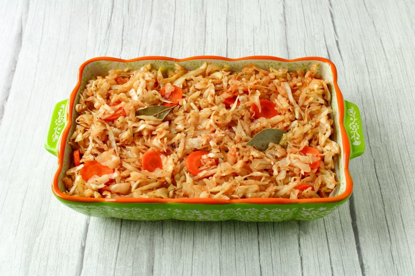 Шаг 10 приготовления Капуста с индейкой в духовке