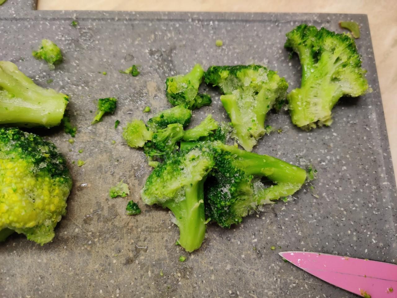 Шаг 4 приготовления Курица с брокколи в духовке