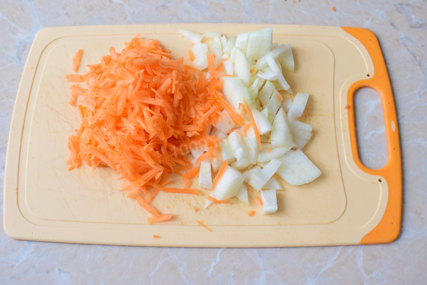 Шаг 3 приготовления Перловка в горшочке в духовке с мясом