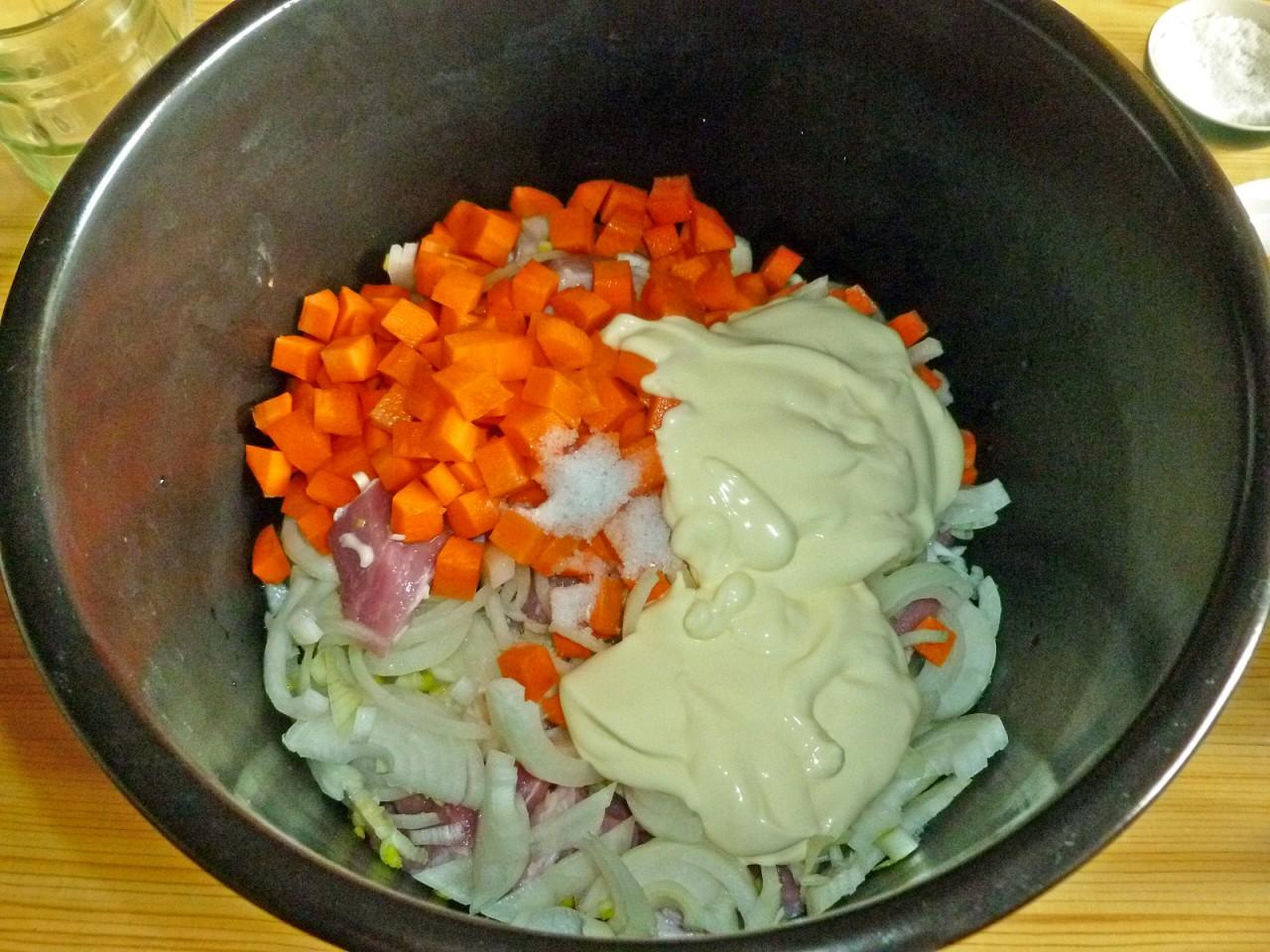 Шаг 6 приготовления Мясо тушеное в мультиварке скороварке