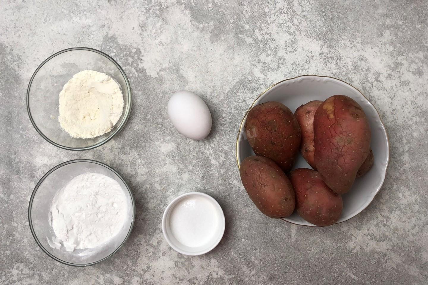Шаг 1 приготовления Картофельные клецки