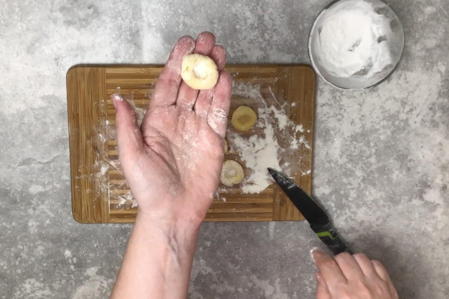 Шаг 9 приготовления Картофельные клецки