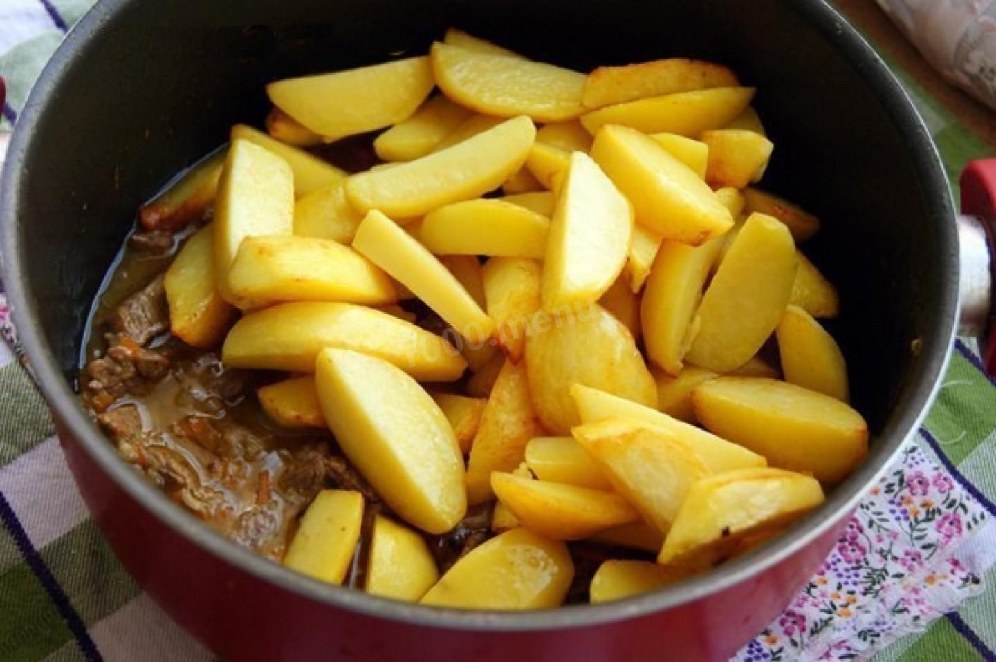 Шаг 6 приготовления Нудли с мясом и картошкой по украински