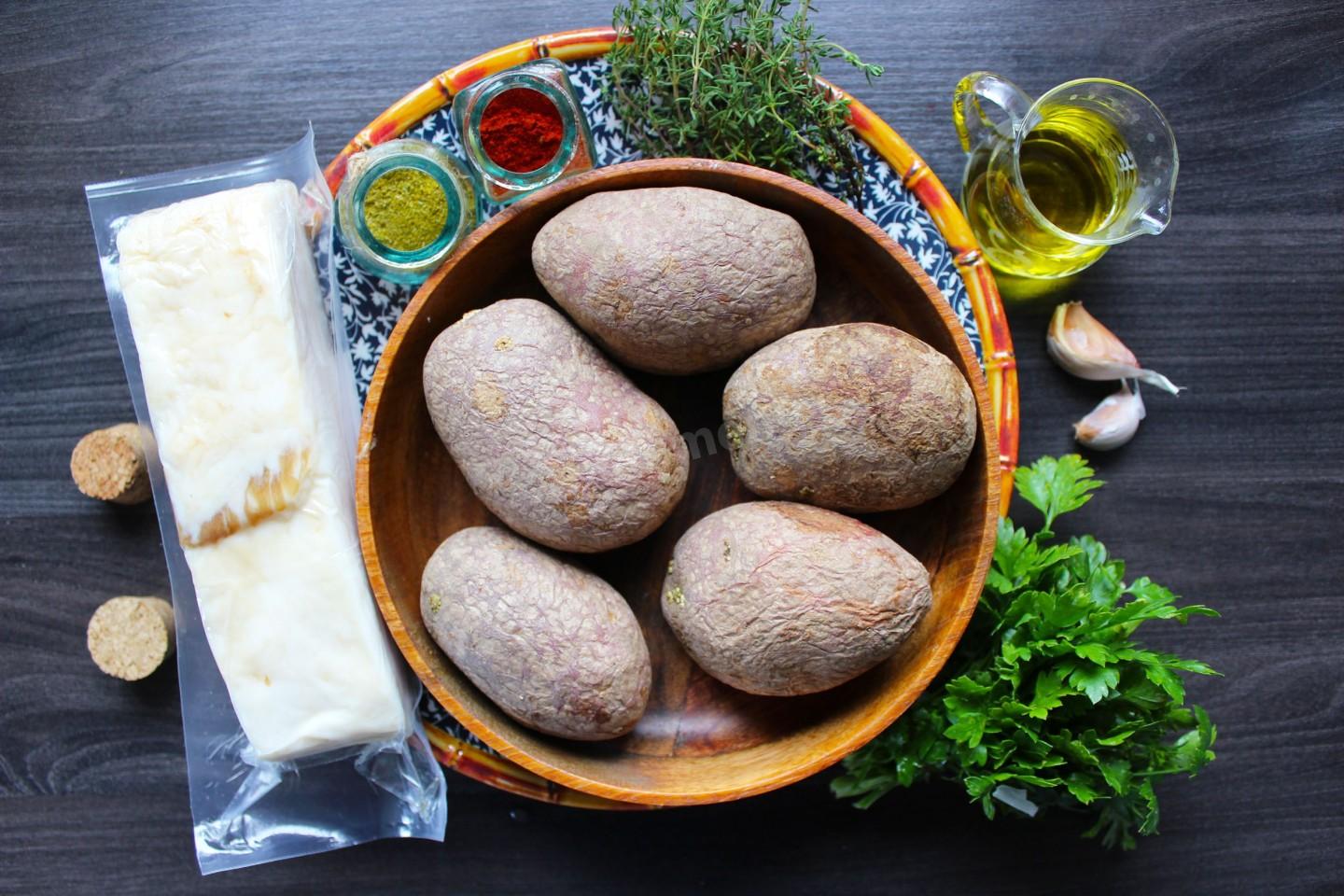Шаг 1 приготовления Картошка с салом в духовке