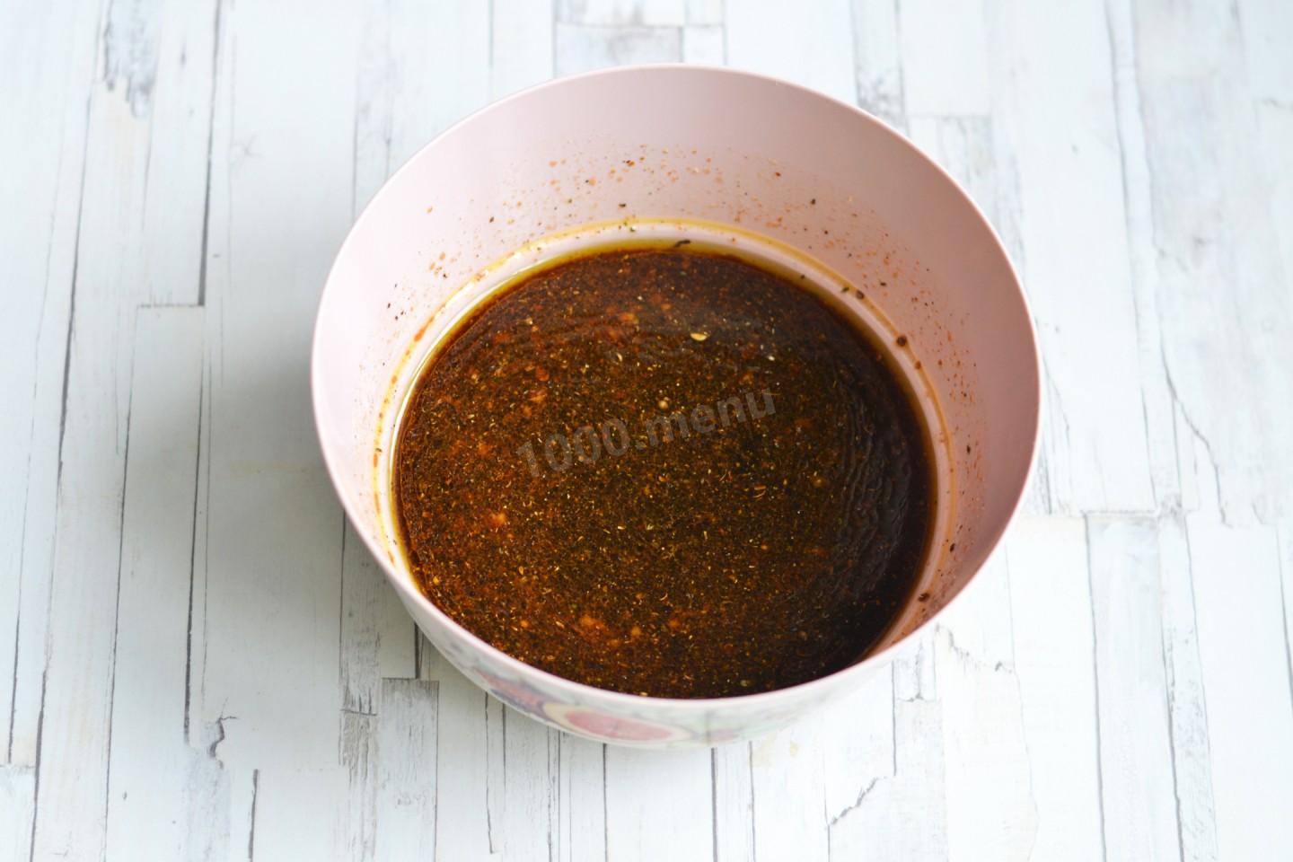 Шаг 2 приготовления Курица в красном вине в духовке