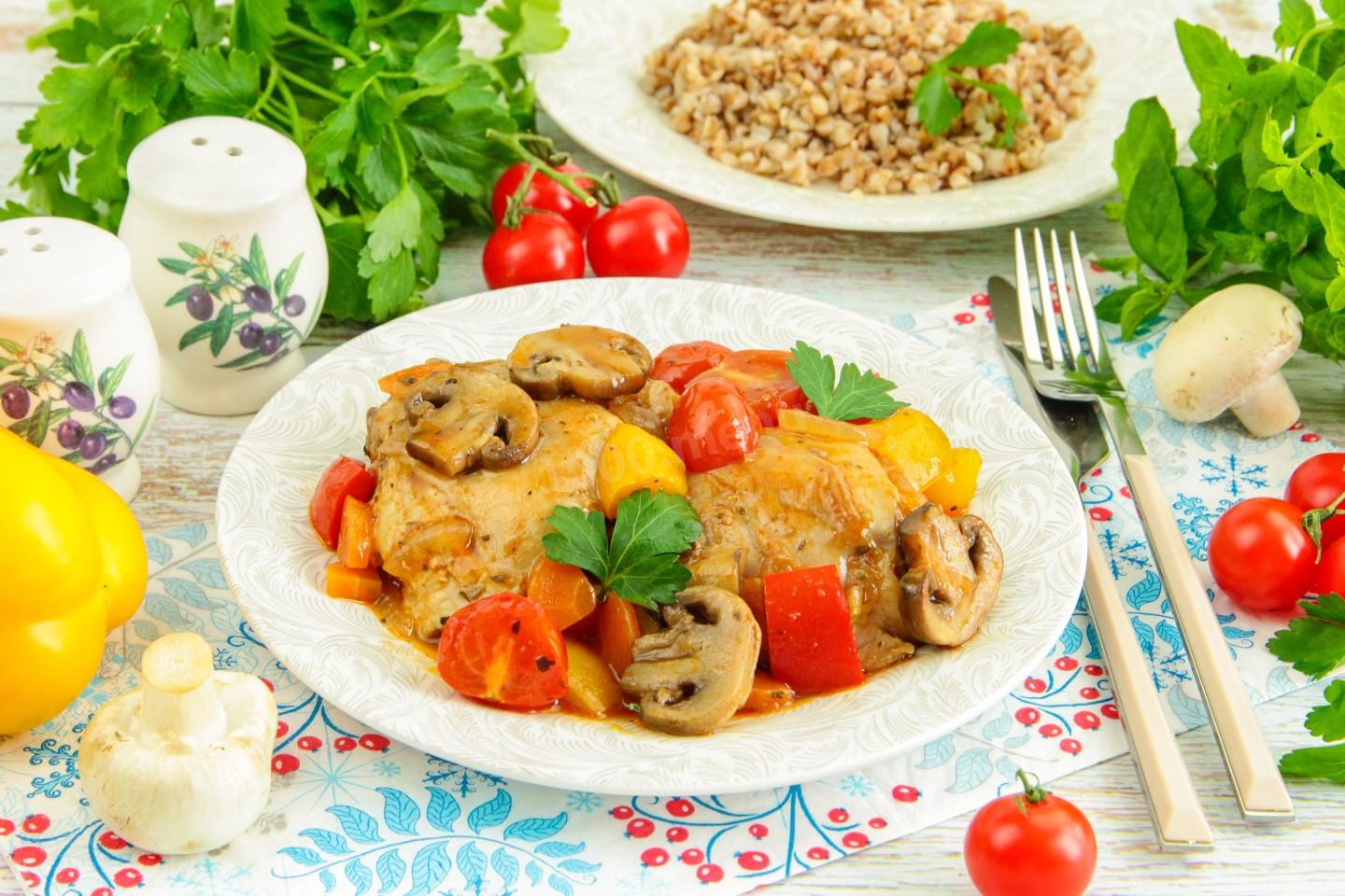 Шаг 14 приготовления Курица с грибами и помидорами