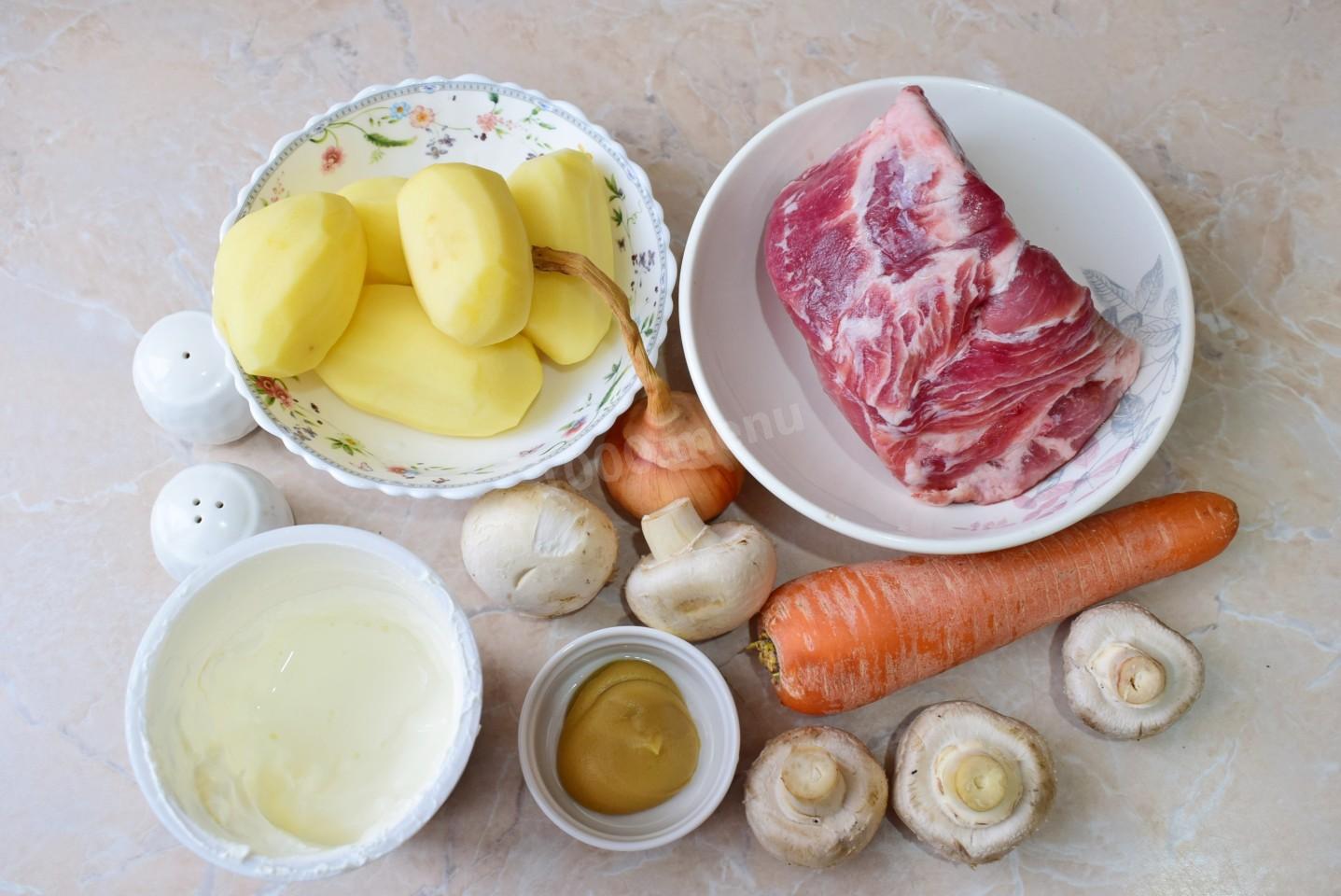 Шаг 1 приготовления Жаркое в горшочках в духовке с мясом
