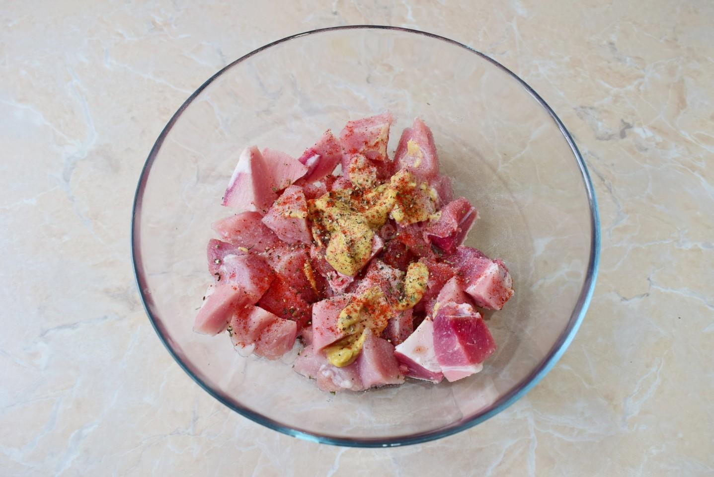 Шаг 2 приготовления Жаркое в горшочках в духовке с мясом