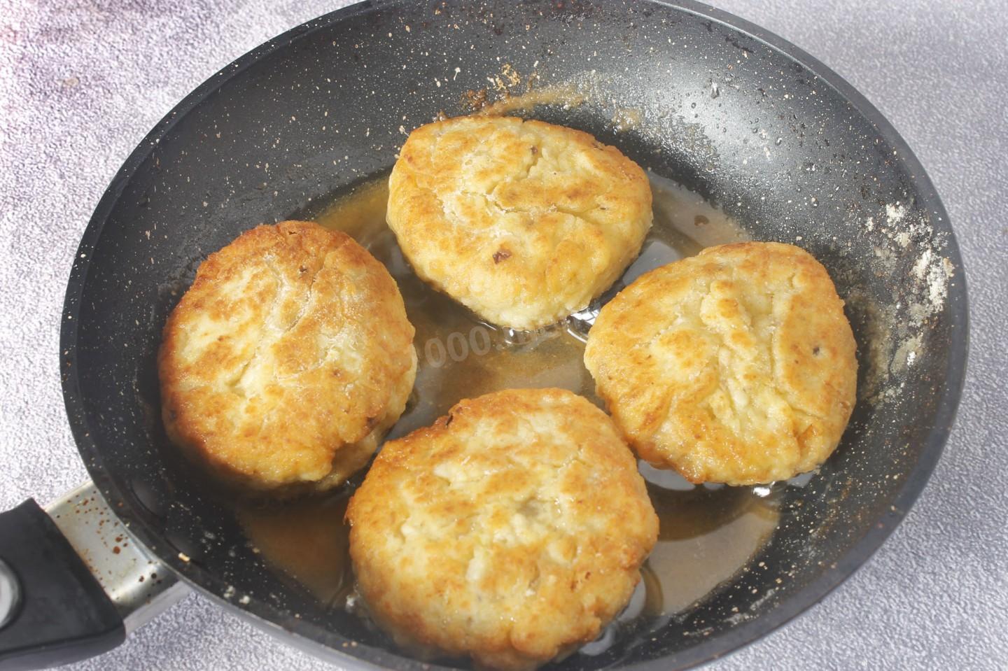 Шаг 6 приготовления Куриные биточки в духовке с подливкой