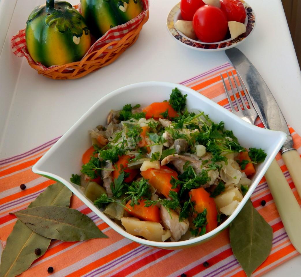 Шаг 8 приготовления Тушеное мясо с овощами в мультиварке