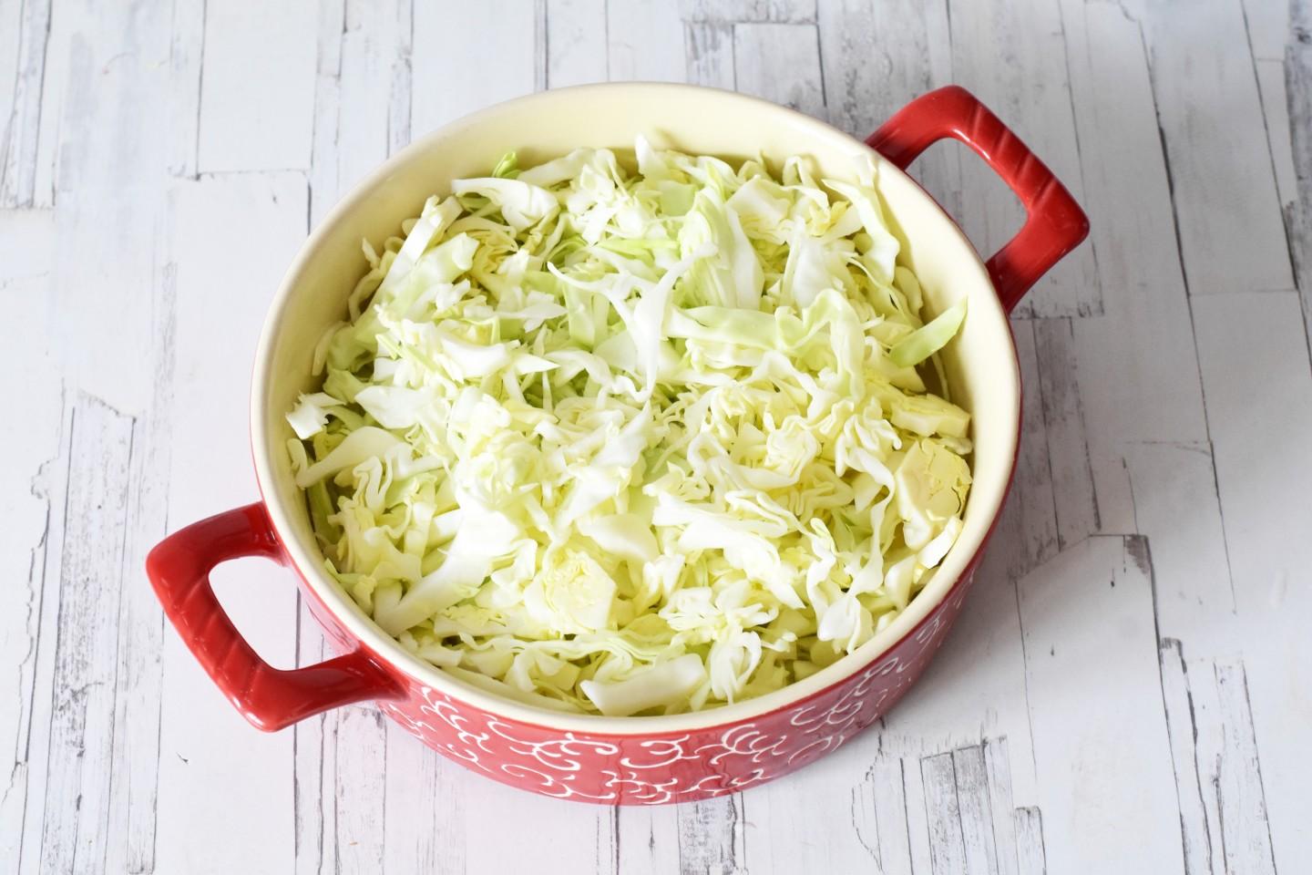 Шаг 4 приготовления Капуста с мясом в духовке