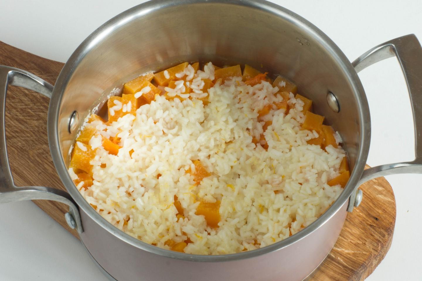 Шаг 6 приготовления Тыквенная каша с рисом на молоке