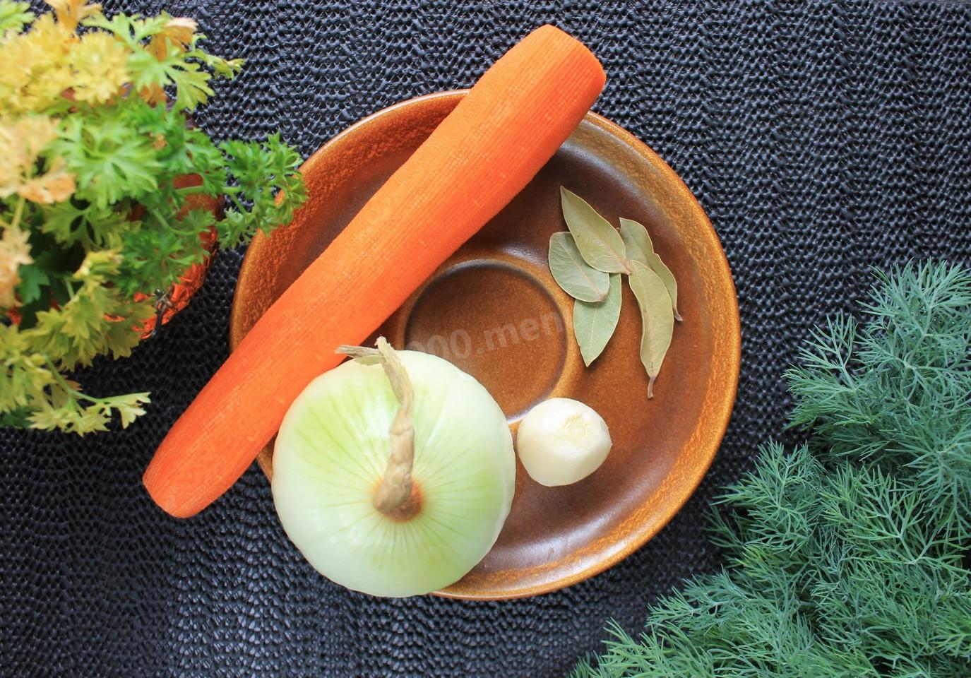 Шаг 2 приготовления Куриные сердечки и печень в сметане на сковороде