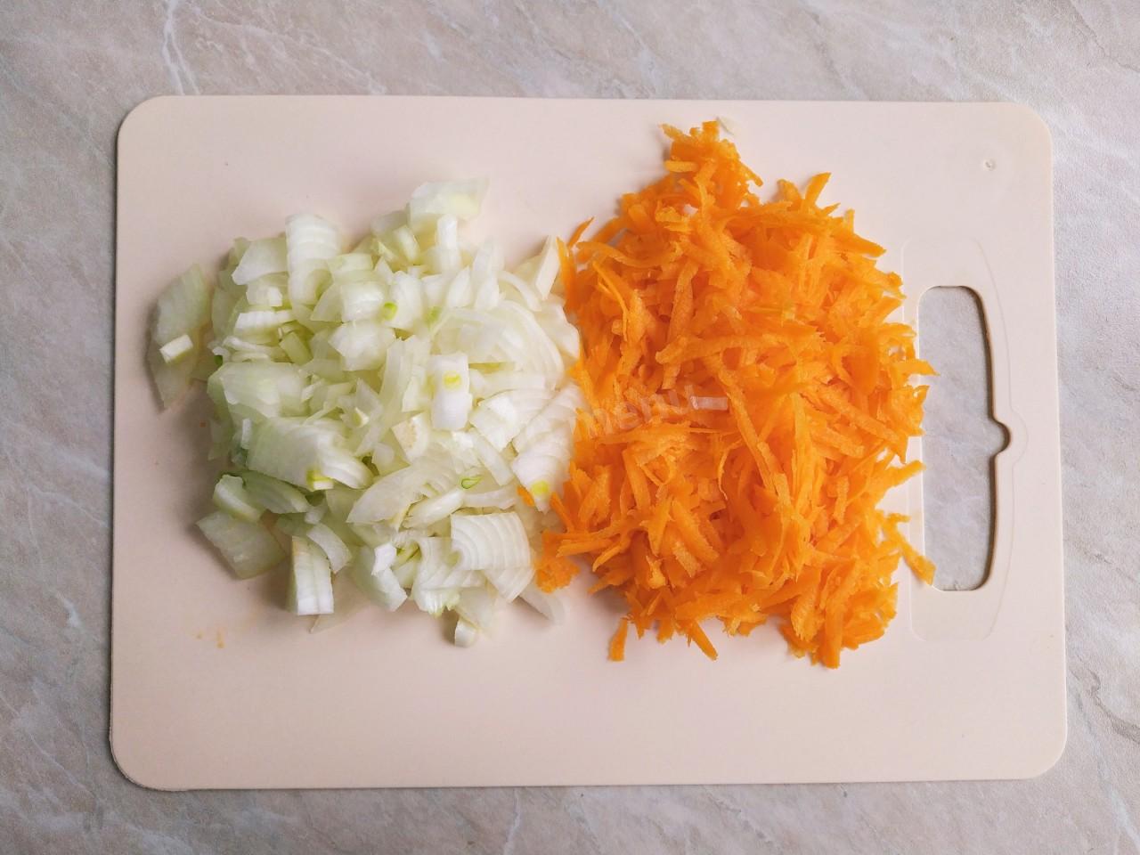 Шаг 4 приготовления Плов из перловки с мясом