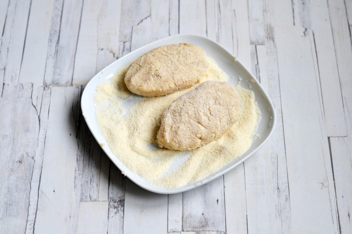Шаг 9 приготовления Куриные котлеты с манкой