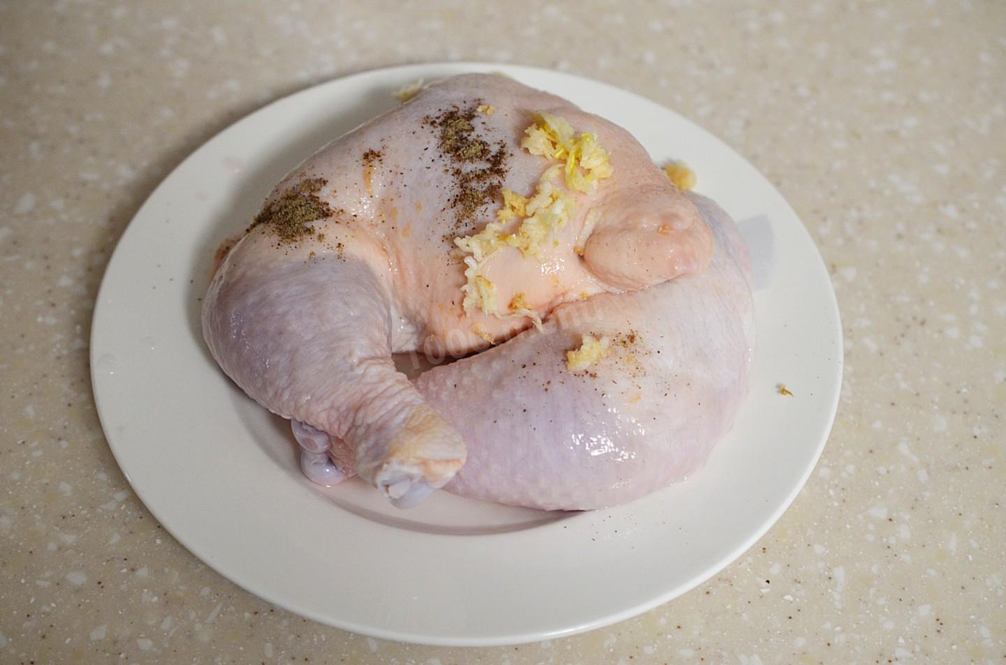 Шаг 5 приготовления Куриные ножки в рукаве в духовке