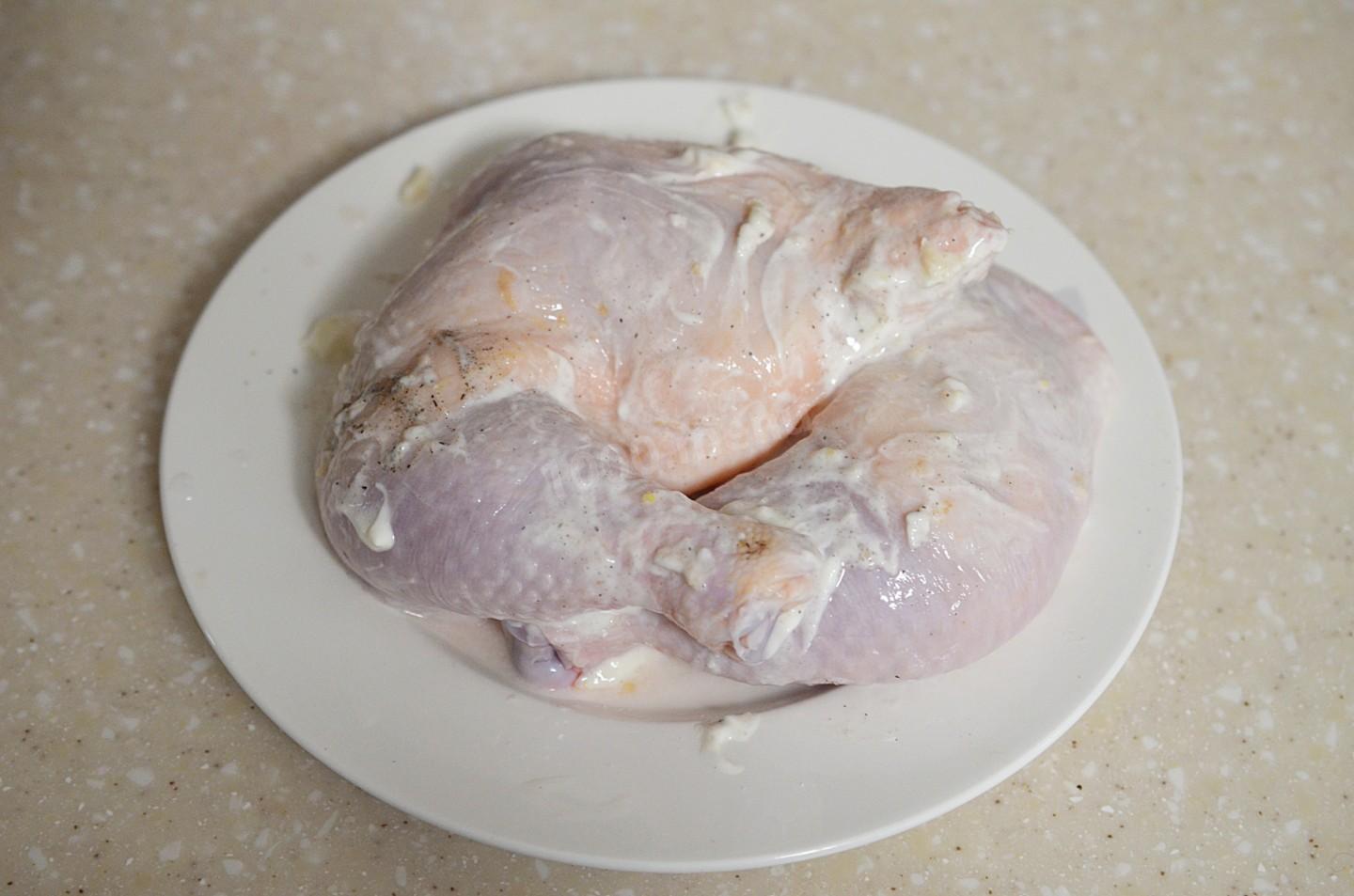 Шаг 7 приготовления Куриные ножки в рукаве в духовке