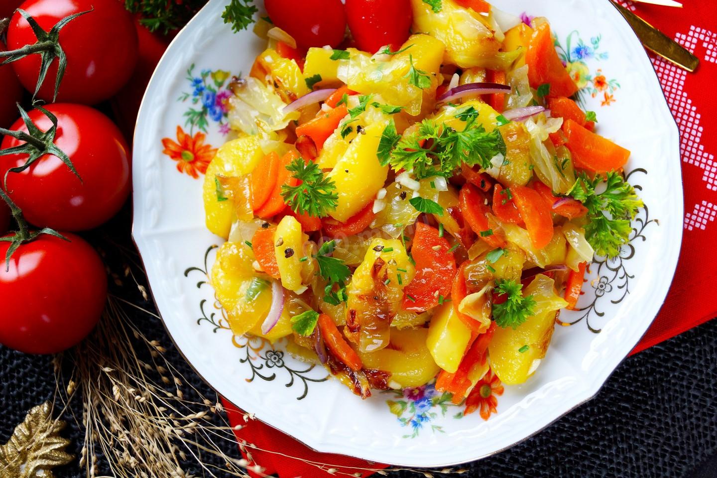 Шаг 9 приготовления Картошка капуста морковь лук рагу