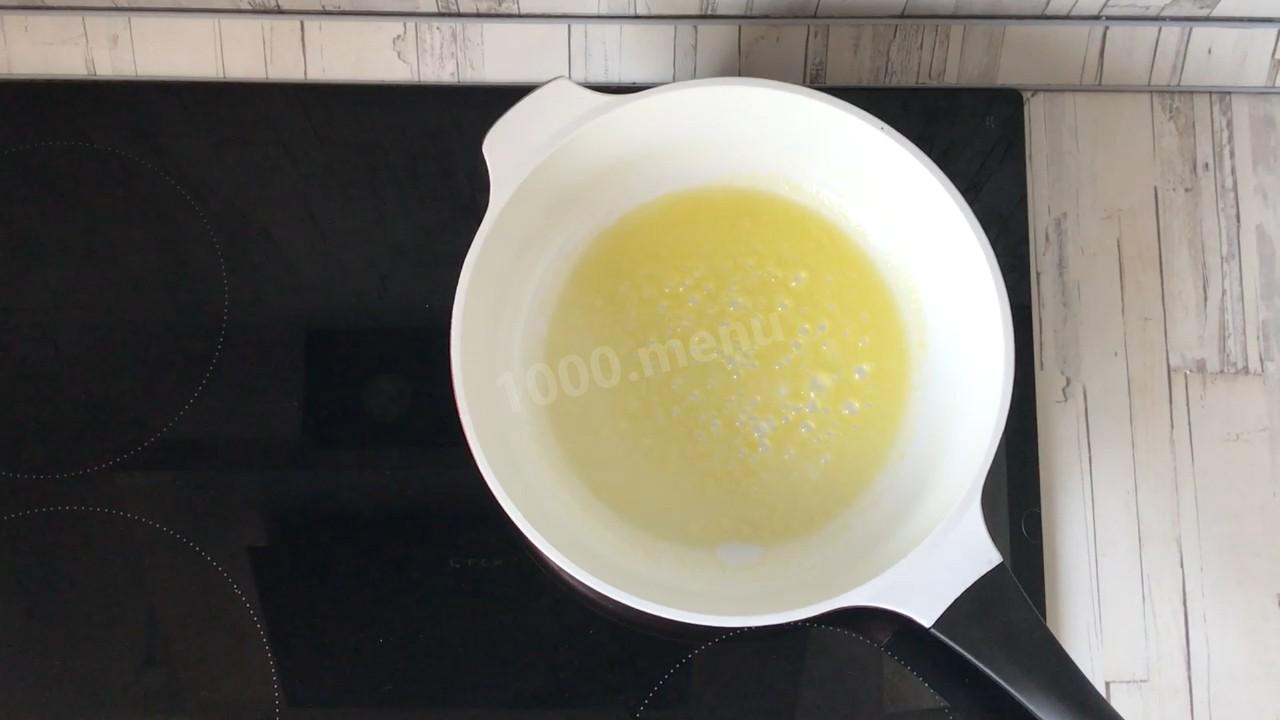 Шаг 2 приготовления Курица под соусом в духовке