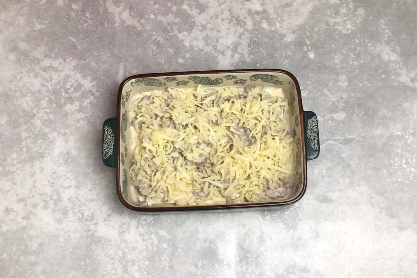 Шаг 16 приготовления Лазанья с курицей грибами и соусом бешамель